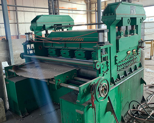 開(kāi)平機(jī)