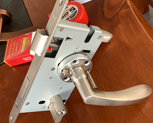 套裝防火門(mén)防火鎖